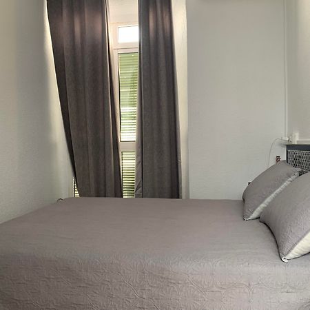 Hostal Alcobia Sevilla Eksteriør billede