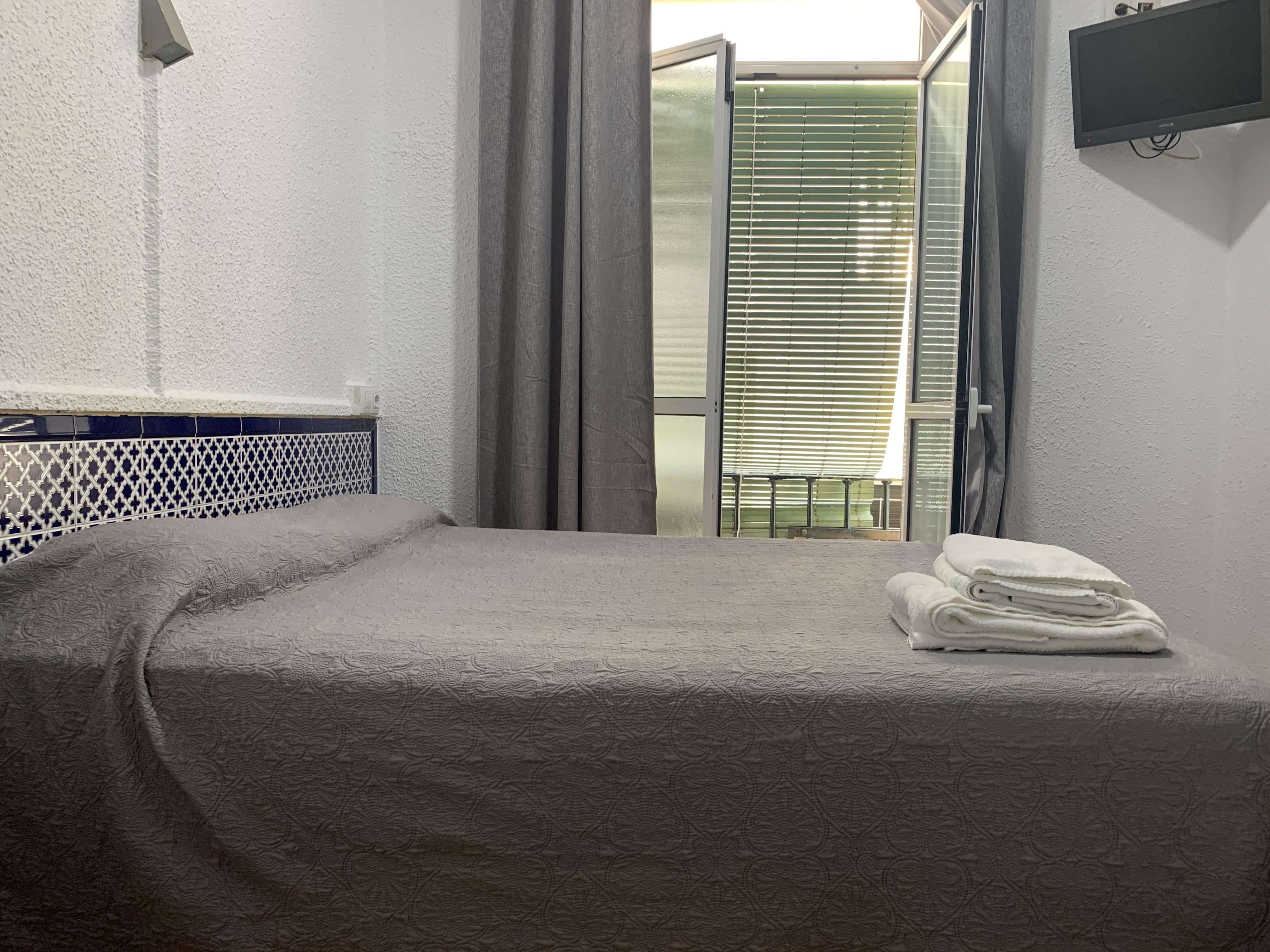 Hostal Alcobia Sevilla Eksteriør billede