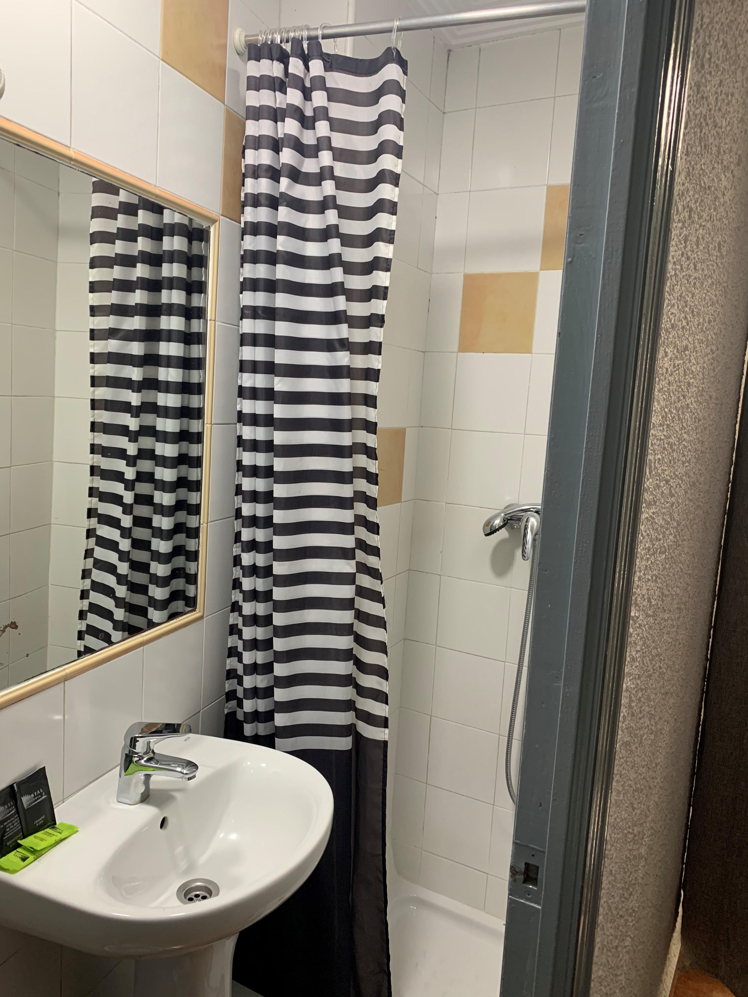 Hostal Alcobia Sevilla Eksteriør billede