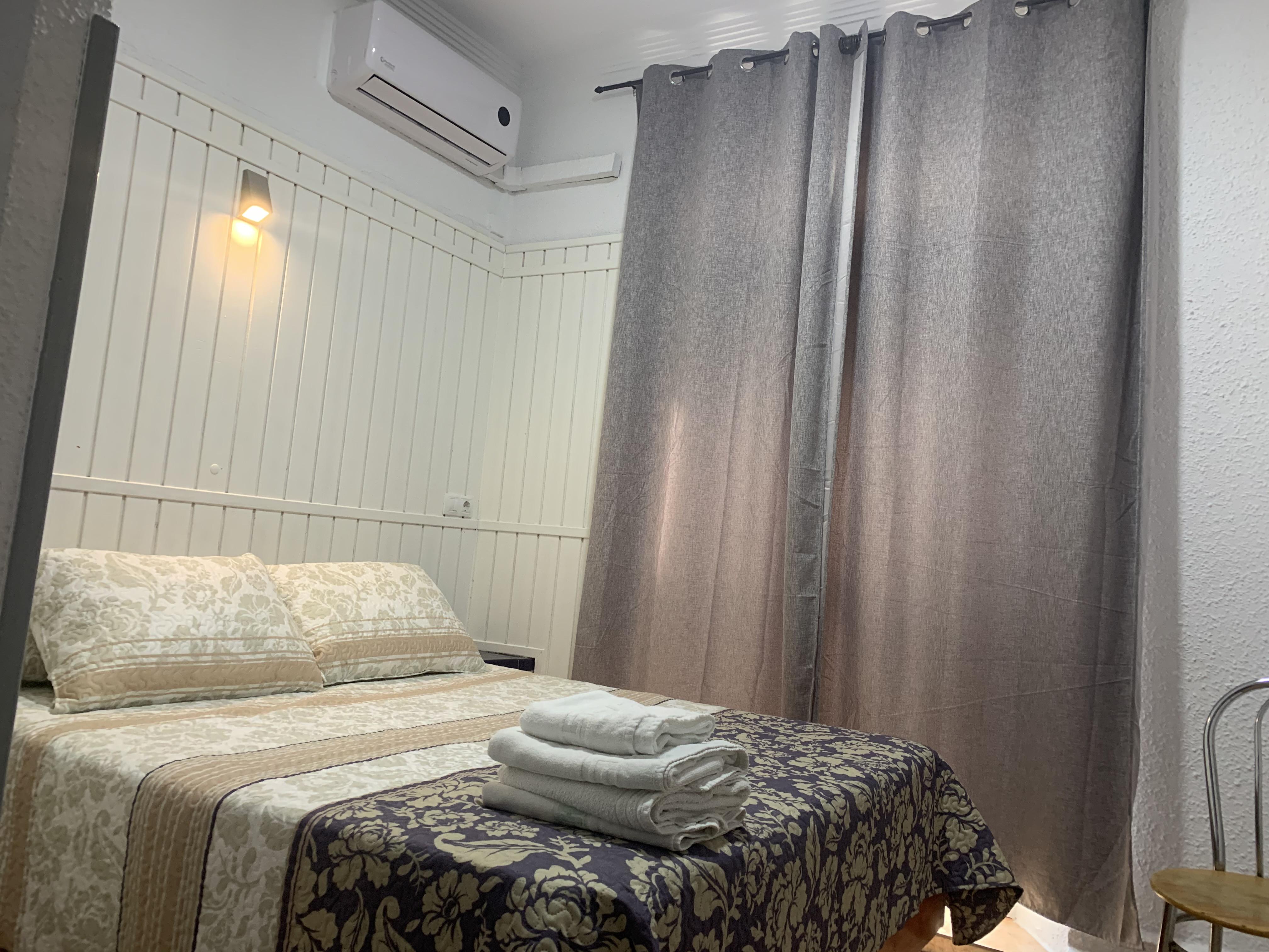 Hostal Alcobia Sevilla Eksteriør billede