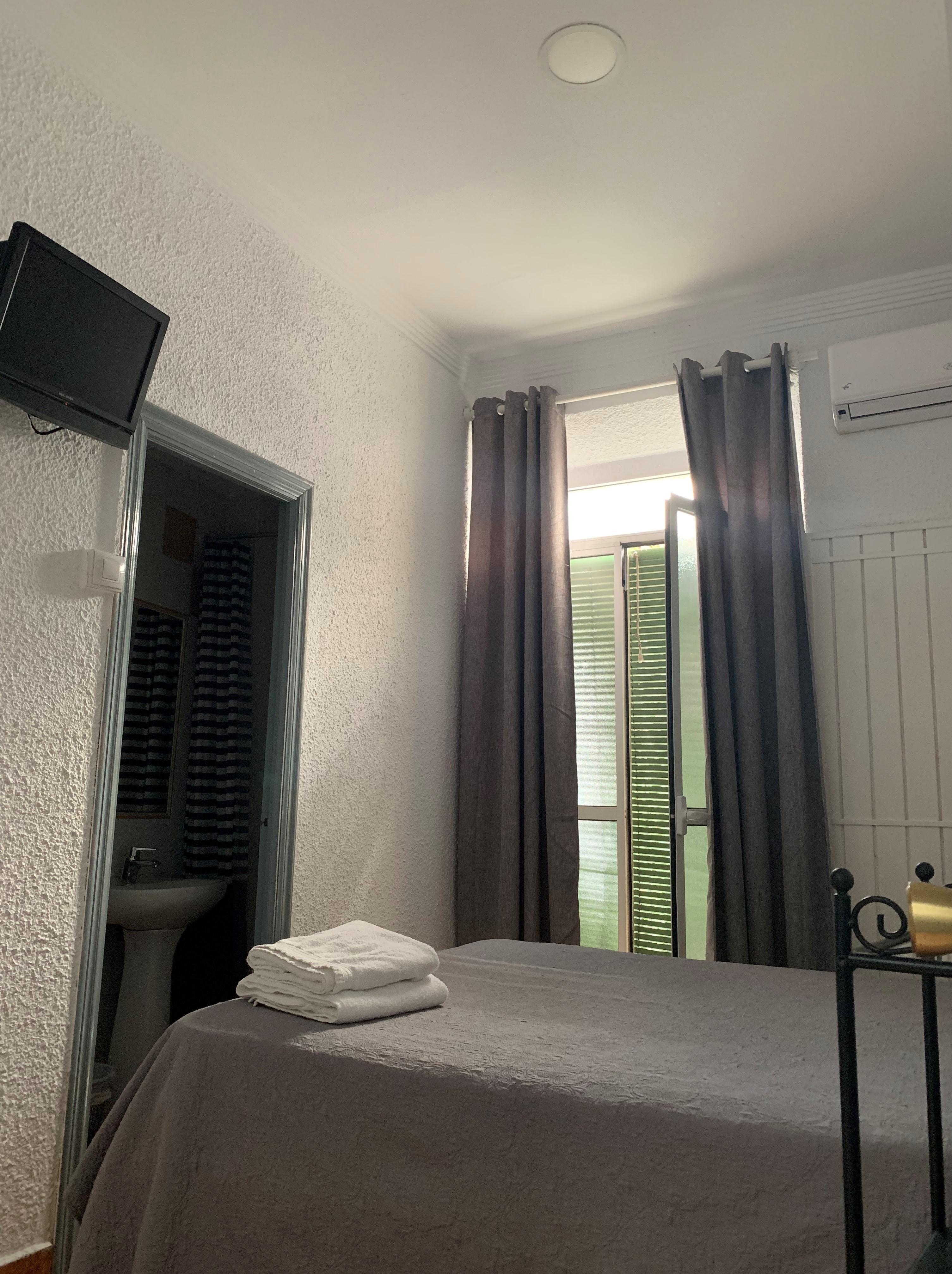 Hostal Alcobia Sevilla Eksteriør billede