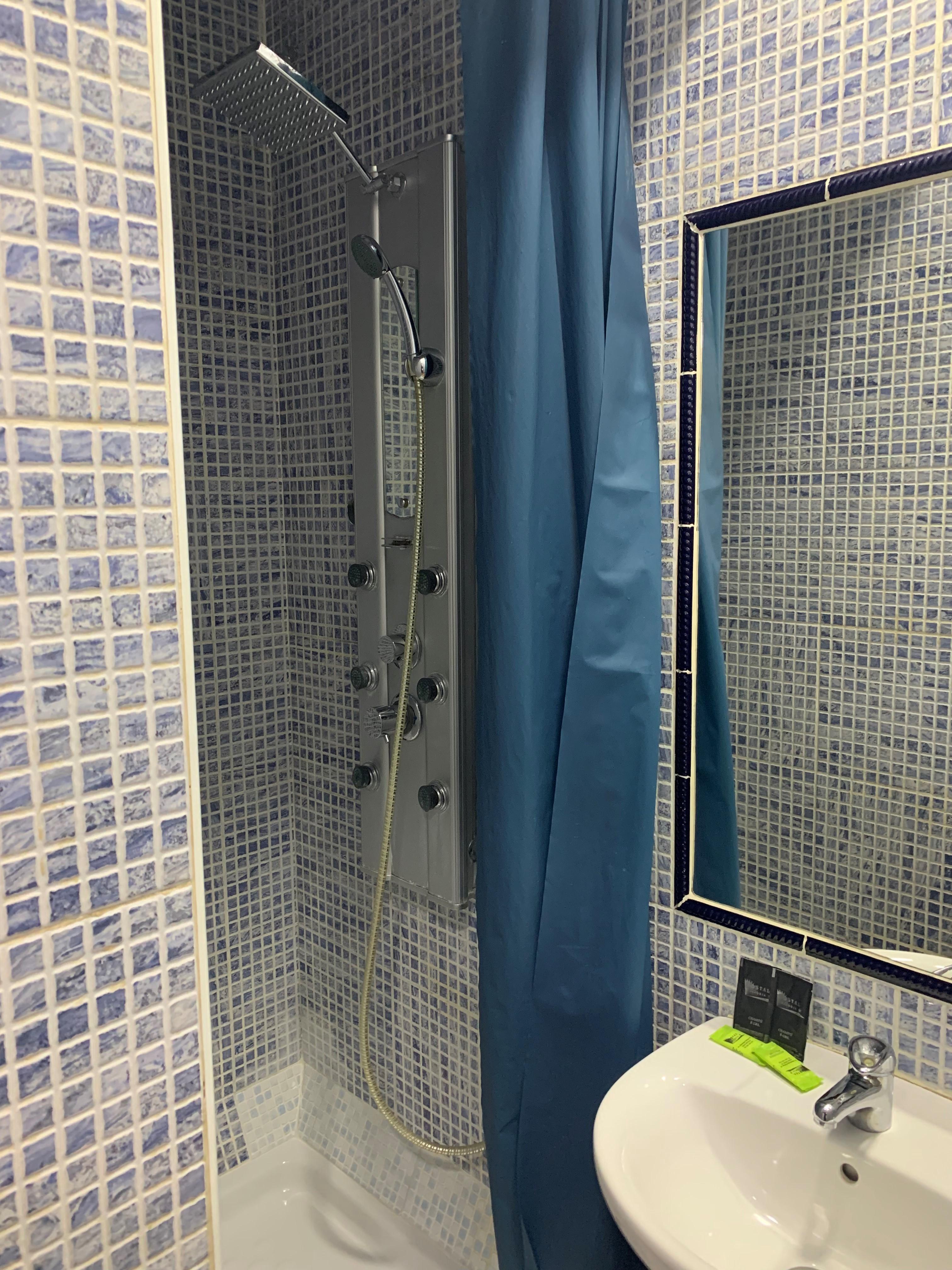 Hostal Alcobia Sevilla Eksteriør billede
