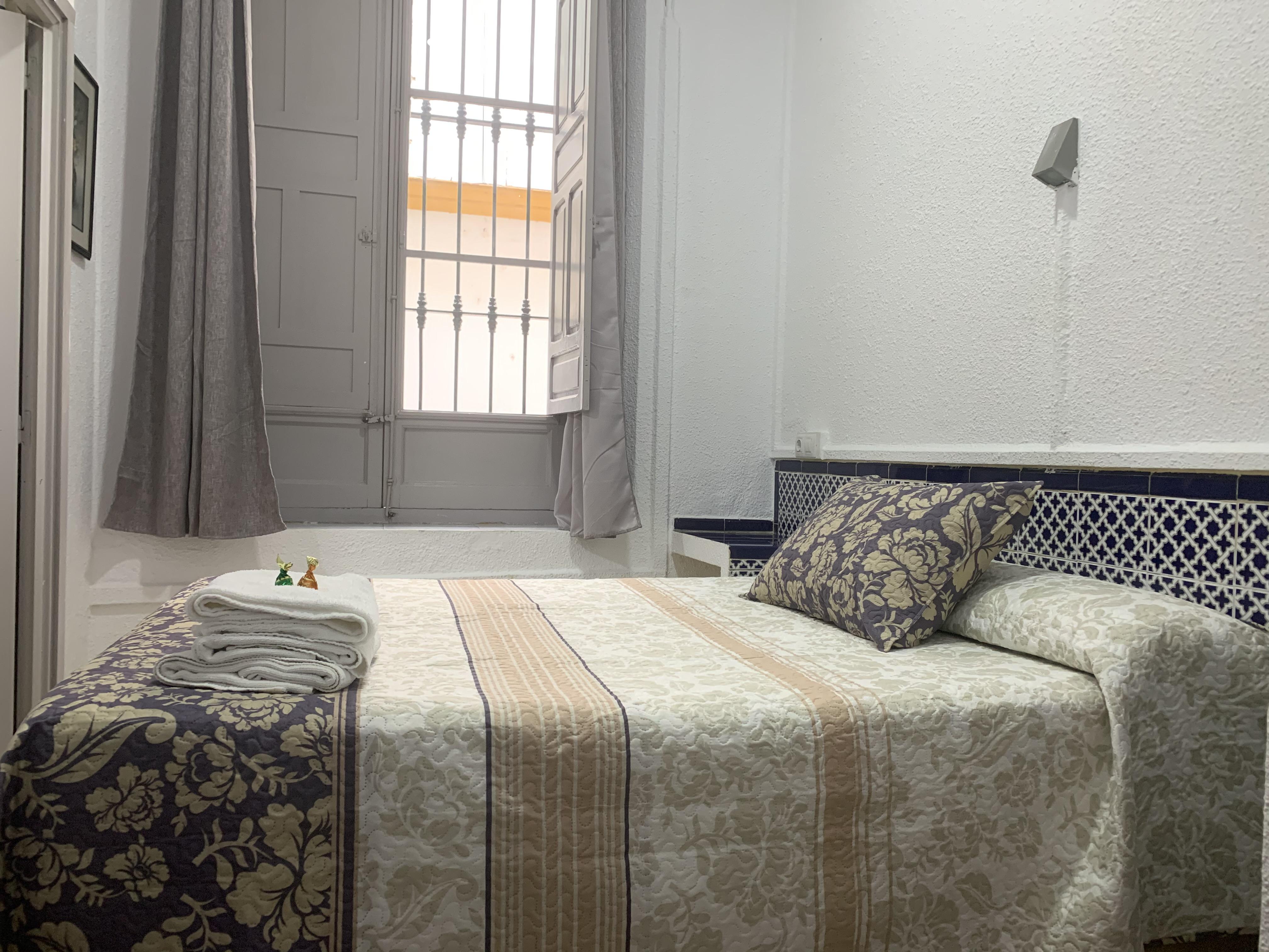 Hostal Alcobia Sevilla Eksteriør billede