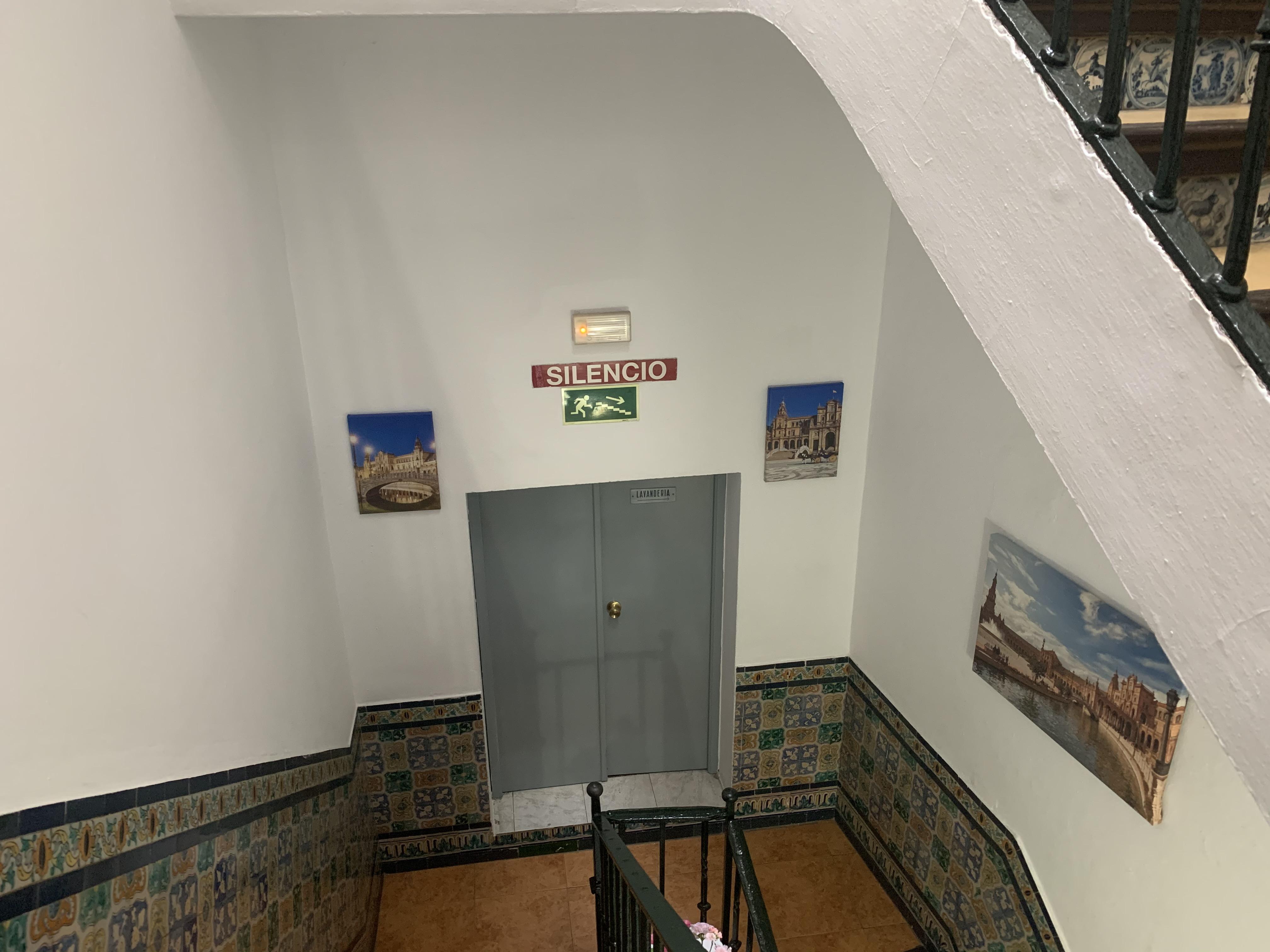 Hostal Alcobia Sevilla Eksteriør billede