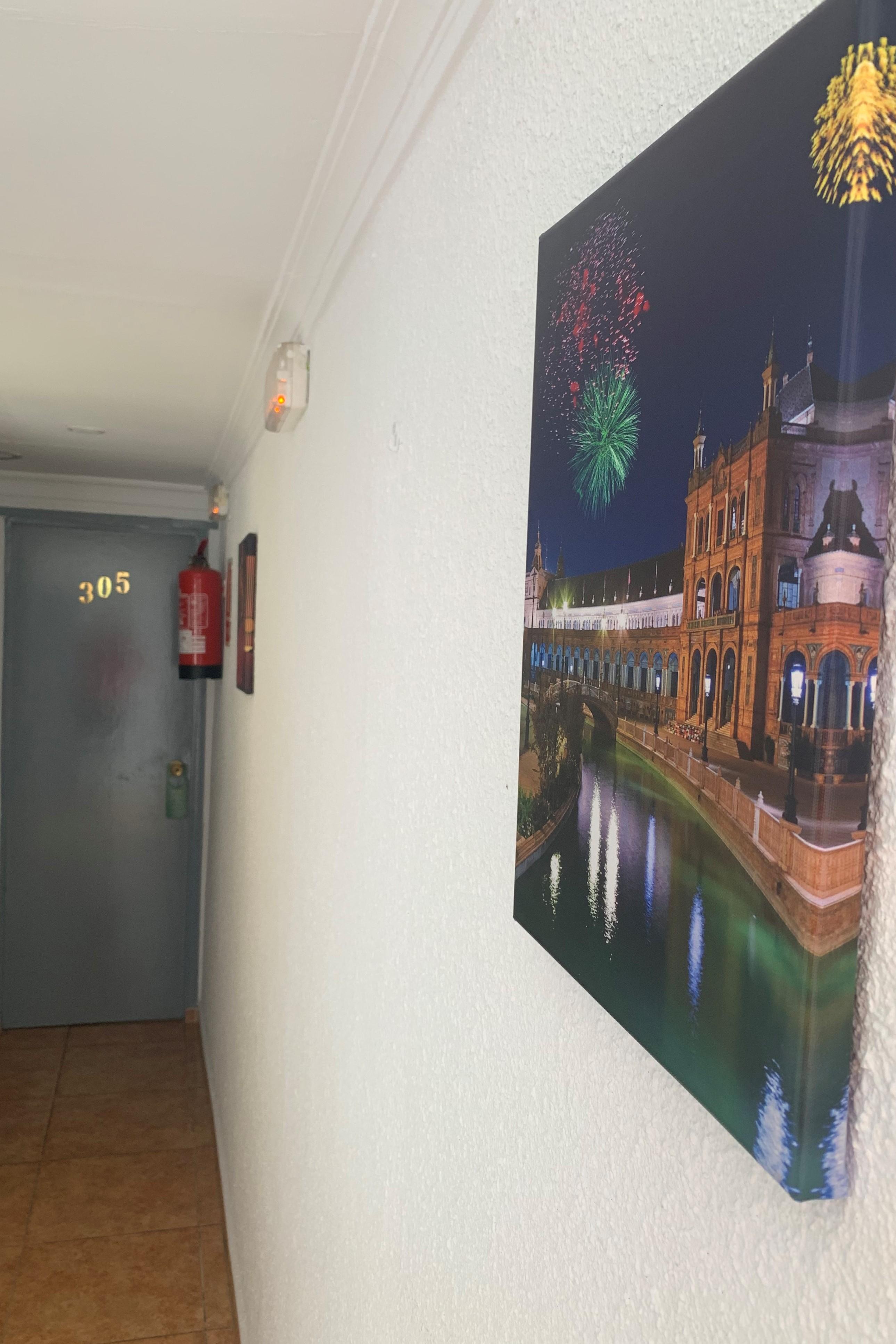 Hostal Alcobia Sevilla Eksteriør billede