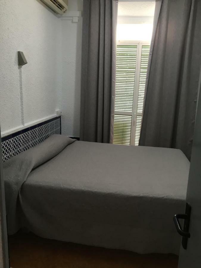 Hostal Alcobia Sevilla Eksteriør billede