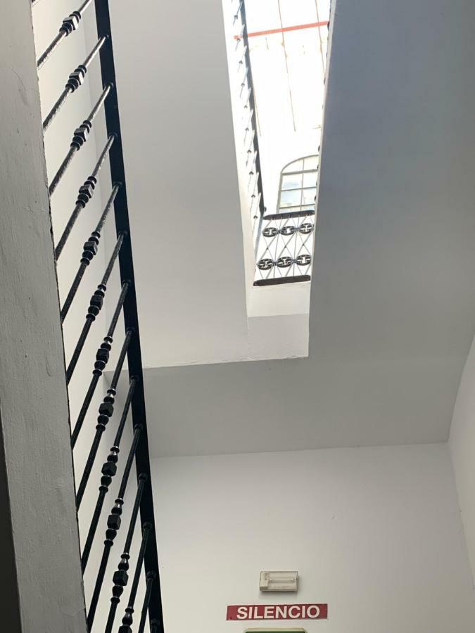 Hostal Alcobia Sevilla Eksteriør billede