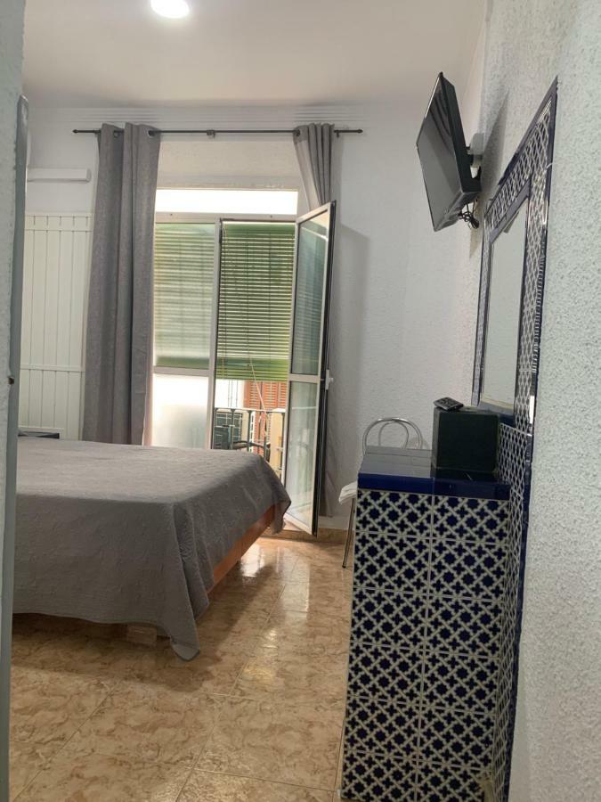 Hostal Alcobia Sevilla Eksteriør billede